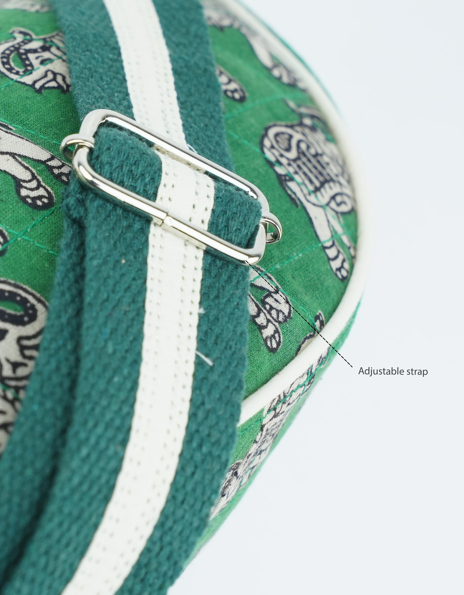 Jungle Parade Shoulder Bag (Medium)